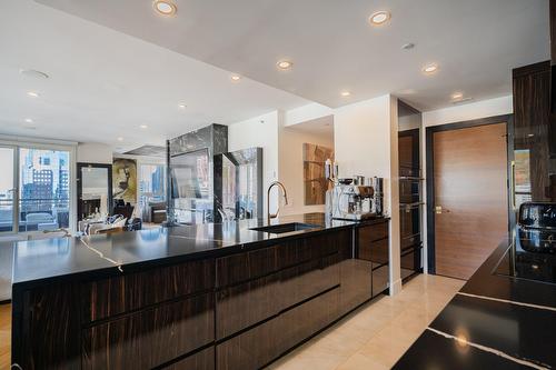 Kitchen - 24D-1200 Boul. De Maisonneuve O., Montréal (Ville-Marie), QC - Indoor Photo Showing Kitchen With Upgraded Kitchen