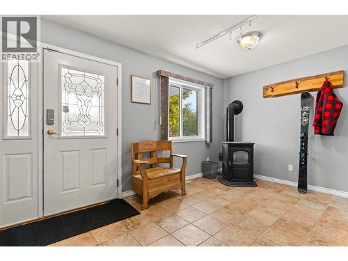 909 Edward Street, Revelstoke, BC - Indoor Photo Showing Other Room