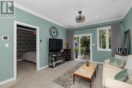 3 Riverwalk Drive, Severn, ON - Indoor Photo Showing Living Room