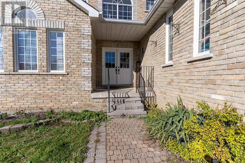 6 Silvercreek Crescent, Barrie, ON - Outdoor