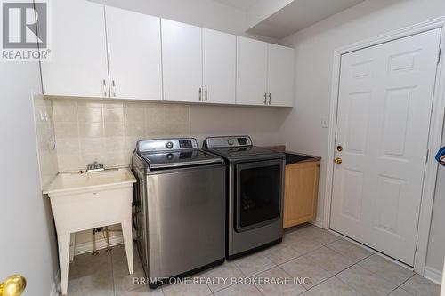 6 Silvercreek Crescent, Barrie, ON - Indoor Photo Showing Laundry Room