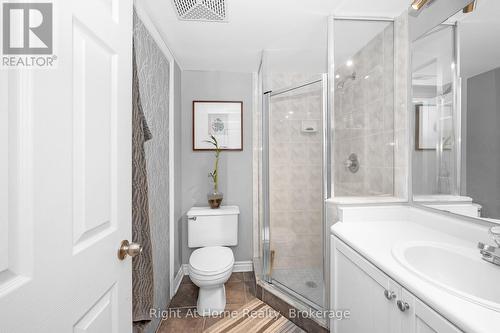 706 - 1701 Lampman Avenue, Burlington (Uptown), ON - Indoor Photo Showing Bathroom