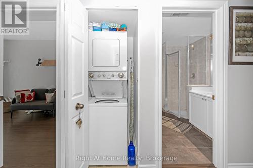 706 - 1701 Lampman Avenue, Burlington (Uptown), ON -  Photo Showing Laundry Room