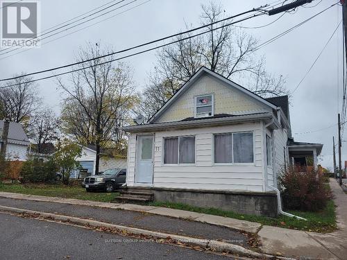 Property corners on Low & Maitland Street - 11 Low Street, Prince Edward County (Picton Ward), ON - Outdoor