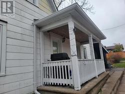 Side barbeque porch - 