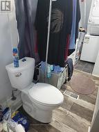 4 piece main level bathroom - 