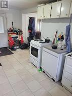 Side entrance to kitchen - 