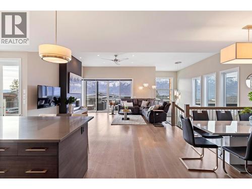 1673 Travertine Drive, Lake Country, BC - Indoor Photo Showing Dining Room