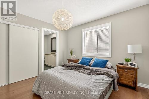 232 Burnaby Drive, Ottawa, ON - Indoor Photo Showing Bedroom