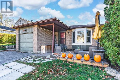 69 FOX RUN  Barrie, ON L4N 5L6