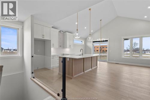 506 Orsini, Lakeshore, ON - Indoor Photo Showing Kitchen With Upgraded Kitchen