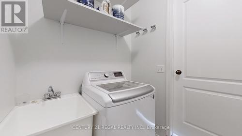 4274 Vivaldi Road, Burlington, ON - Indoor Photo Showing Laundry Room