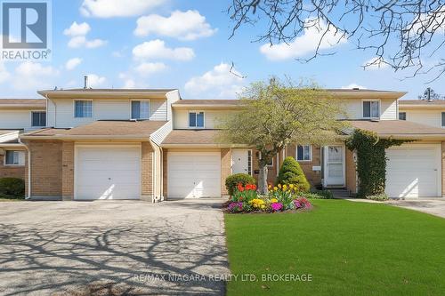 18 JULIE DRIVE  Thorold (Confederation Heights), ON L2V 4L5