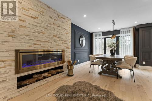 2284 Glastonbury Road, Burlington, ON - Indoor With Fireplace