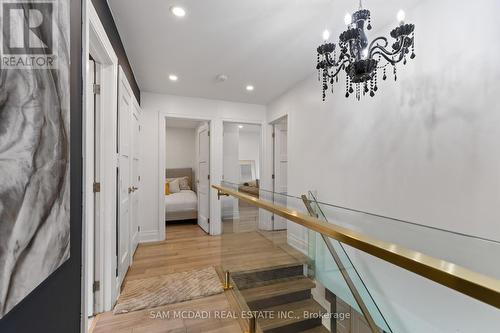 2284 Glastonbury Road, Burlington, ON - Indoor Photo Showing Other Room