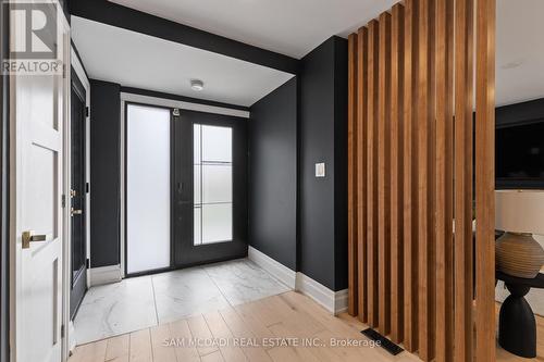 2284 Glastonbury Road, Burlington, ON - Indoor Photo Showing Other Room