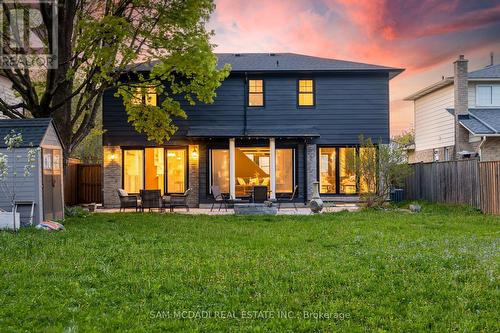 2284 Glastonbury Road, Burlington, ON - Outdoor