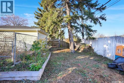 186 Coldwell Road, Regina, SK - Outdoor