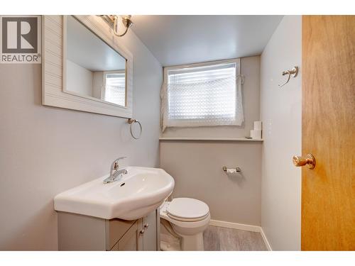 150 Curlew Place, Kamloops, BC - Indoor Photo Showing Bathroom