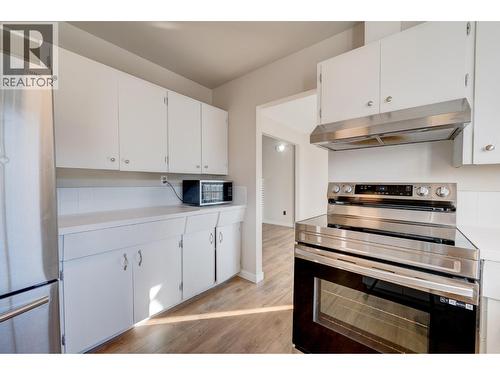 150 Curlew Place, Kamloops, BC - Indoor Photo Showing Kitchen