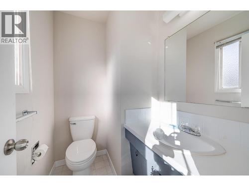 150 Curlew Place, Kamloops, BC - Indoor Photo Showing Bathroom