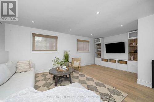 47 Larry Street, Caledon, ON - Indoor Photo Showing Living Room