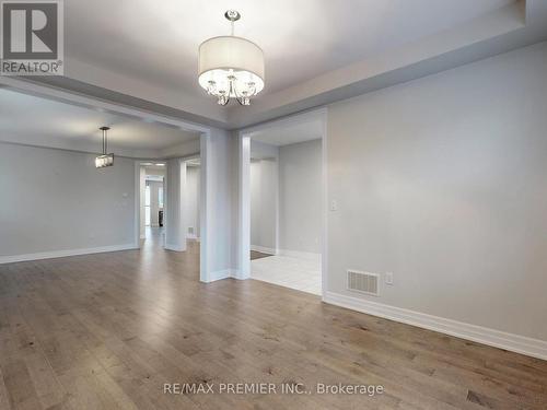 140 Magnolia Crescent, Oakville, ON - Indoor Photo Showing Other Room