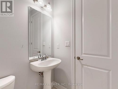 140 Magnolia Crescent, Oakville, ON - Indoor Photo Showing Bathroom