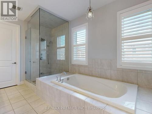 140 Magnolia Crescent, Oakville, ON - Indoor Photo Showing Bathroom
