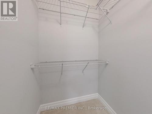 140 Magnolia Crescent, Oakville, ON - Indoor With Storage