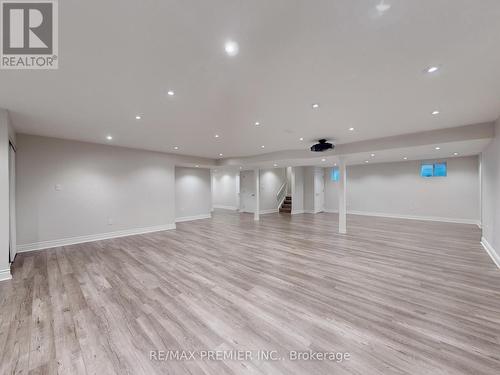 140 Magnolia Crescent, Oakville, ON - Indoor Photo Showing Other Room