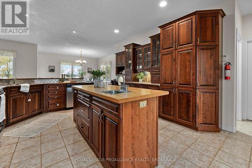 116 Schenk Street, Greater Napanee, ON - Indoor Photo Showing Kitchen