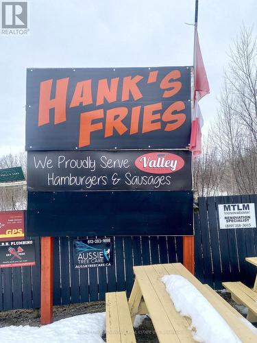 156 Lombard Street, Smiths Falls, ON 