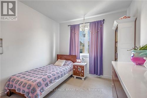 29 Bellhouse Avenue, Brantford, ON - Indoor Photo Showing Bedroom