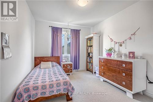 29 Bellhouse Avenue, Brantford, ON - Indoor Photo Showing Bedroom