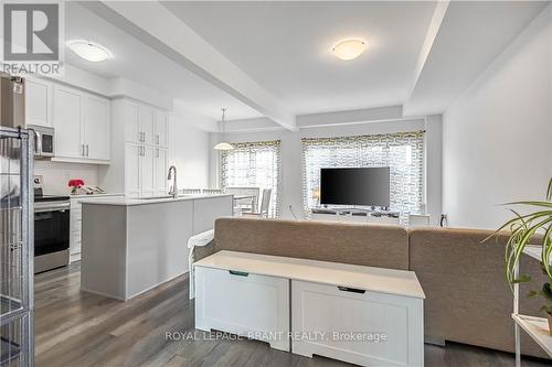 29 Bellhouse Avenue, Brantford, ON - Indoor Photo Showing Kitchen