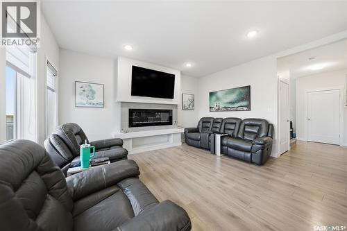 451 Mcfaull Crescent, Saskatoon, SK - Indoor Photo Showing Living Room With Fireplace