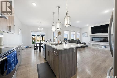 451 Mcfaull Crescent, Saskatoon, SK - Indoor Photo Showing Kitchen With Double Sink With Upgraded Kitchen