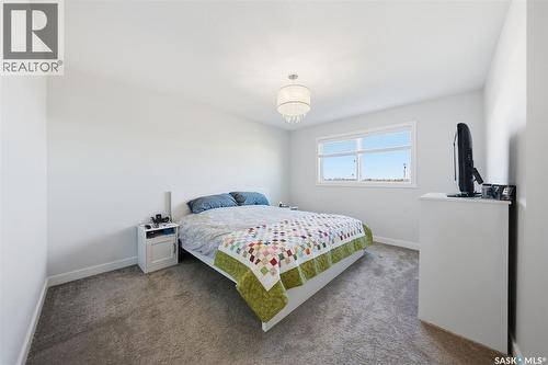 451 Mcfaull Crescent, Saskatoon, SK - Indoor Photo Showing Bedroom