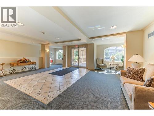 Front Entrance - 3890 Brown Rd - 3890 Brown Road Unit# 102, West Kelowna, BC - Indoor Photo Showing Other Room