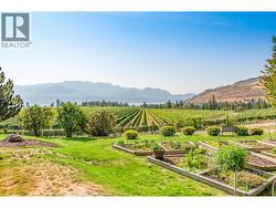 Common grounds - gardens - 