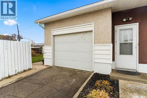 1020 9Th Avenue E, Regina, SK - Outdoor With Exterior