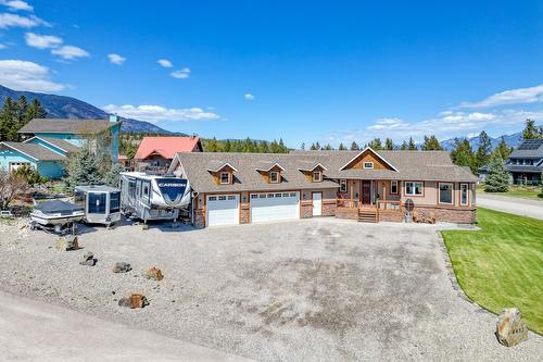 4453 Cedar Bay, Fairmont Hot Springs, BC - Outdoor With Facade