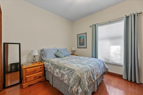 5323 Ptarmigan Street, Kelowna, BC - Indoor Photo Showing Bedroom