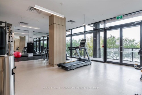 517-185 Dunlop Street E, Barrie, ON - Indoor Photo Showing Gym Room