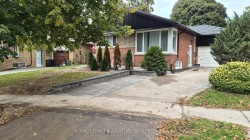 Main-10 Vesper Court  Toronto, ON M1H 1C2