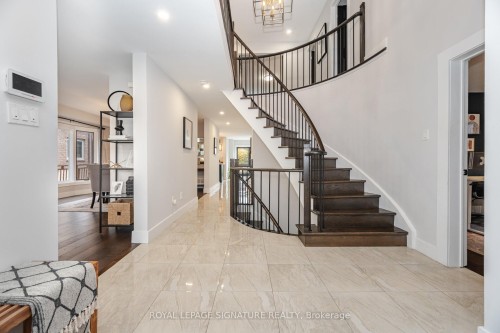 51 Kenpark Avenue, Brampton, ON - Indoor Photo Showing Other Room