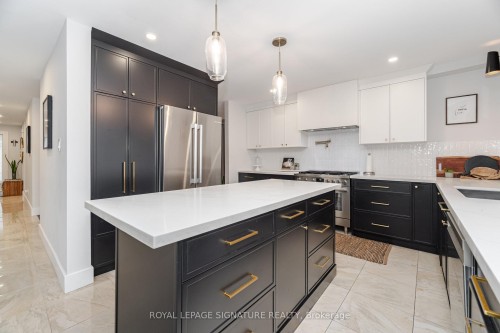 51 Kenpark Avenue, Brampton, ON - Indoor Photo Showing Kitchen With Upgraded Kitchen