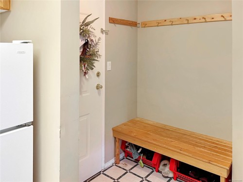 106-1320 Henry Rd, Courtenay, BC - Indoor Photo Showing Other Room