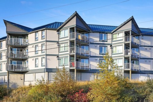 106-1320 Henry Rd, Courtenay, BC - Outdoor